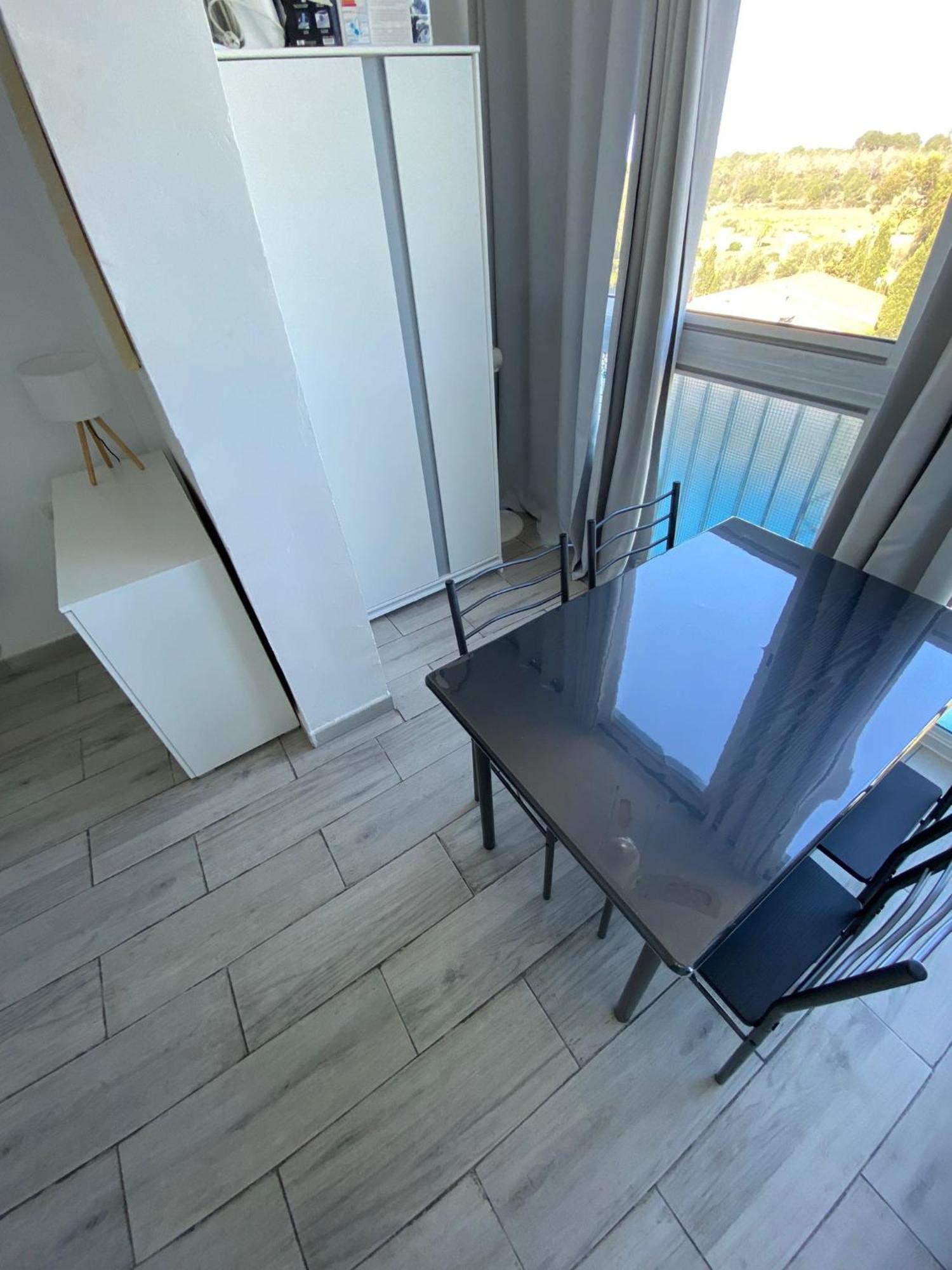 Studio Avec Piscine Et Parking Roses Eksteriør bilde